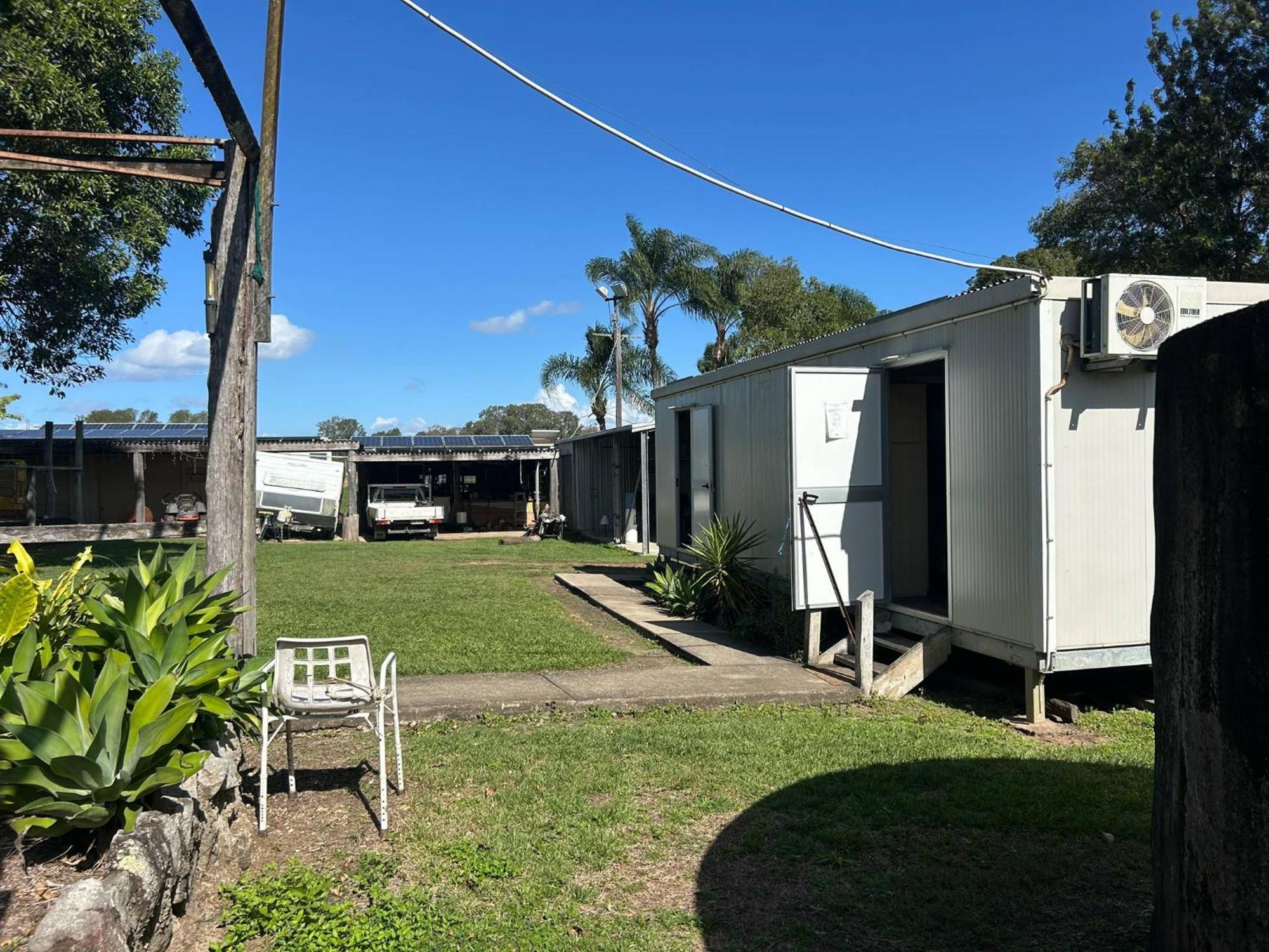 Gundy Pub & Caravan Park Gundiah Exterior photo